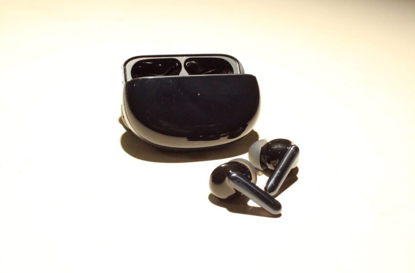 OPPO Enco X Review – Best True Wireless Earbuds in 2021